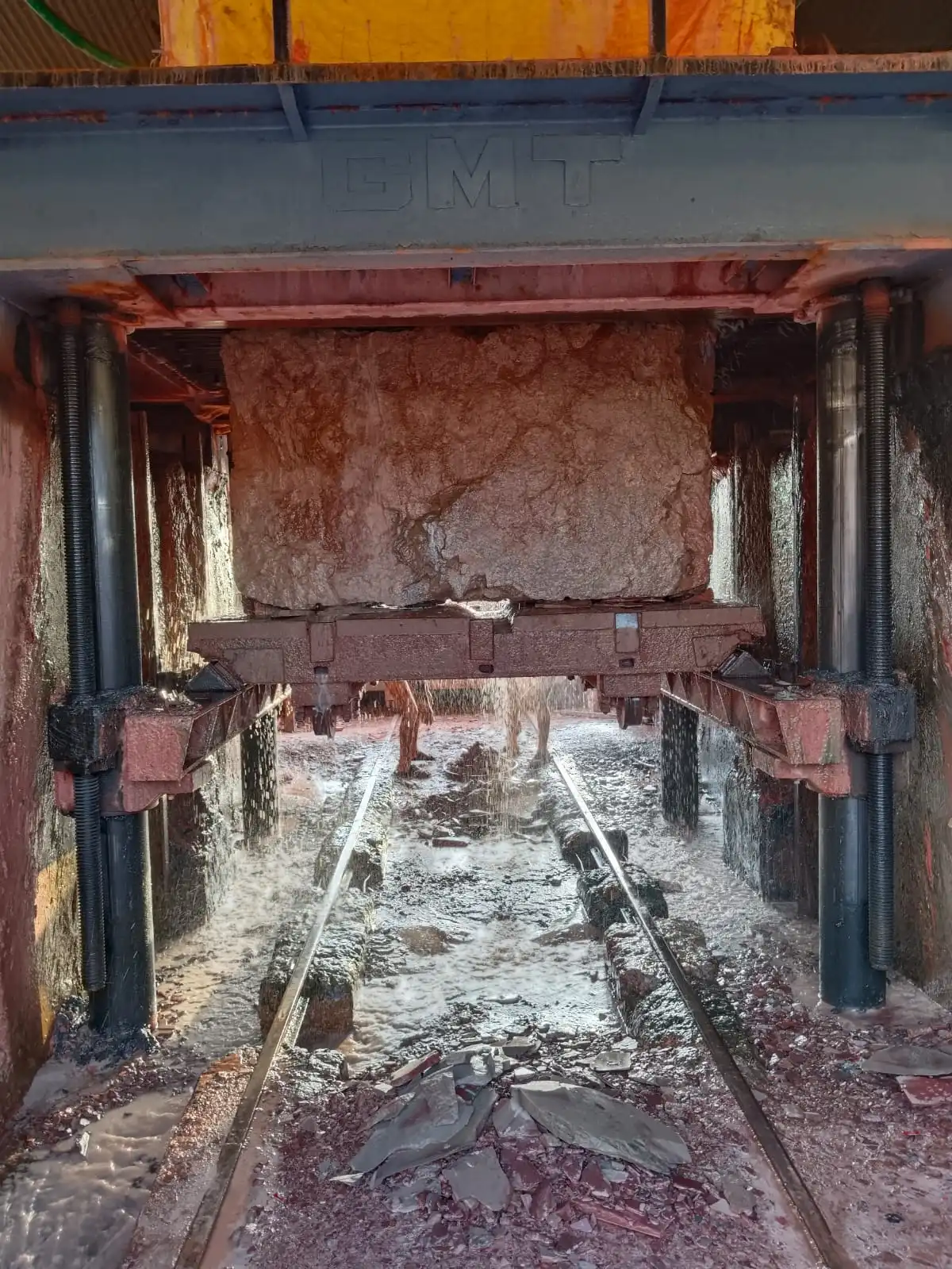 Dholpur Red Sandstone Processing Facility