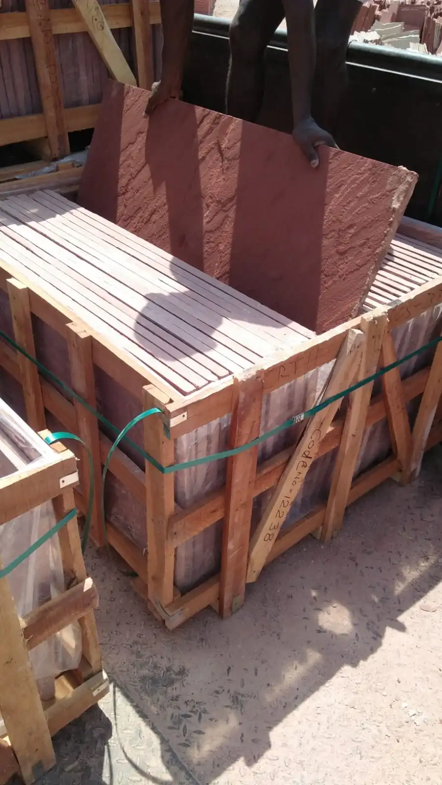 Export packaging for Indian sandstone shipment